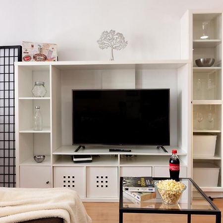 Sea & Wave Adela Boutique Apartment Malaga Ngoại thất bức ảnh