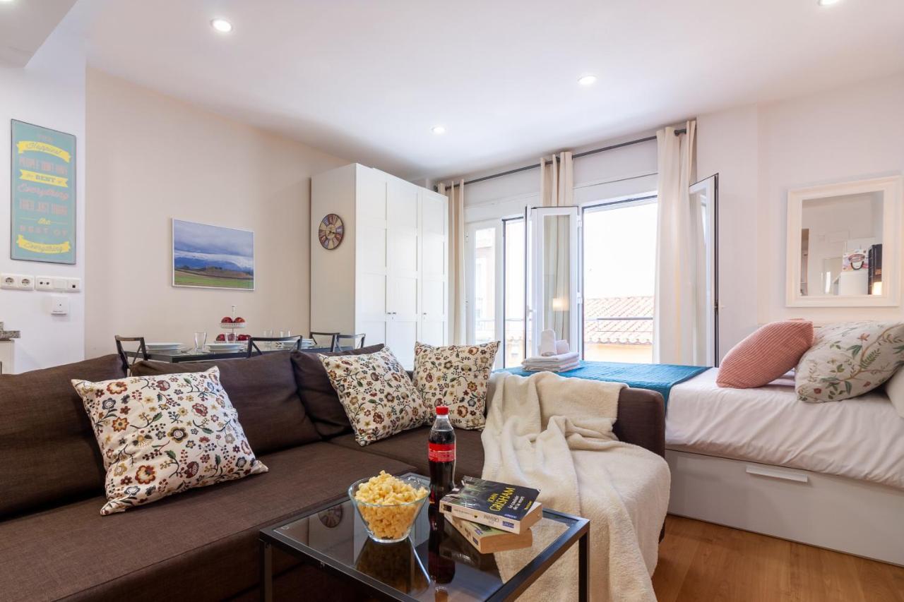 Sea & Wave Adela Boutique Apartment Malaga Ngoại thất bức ảnh