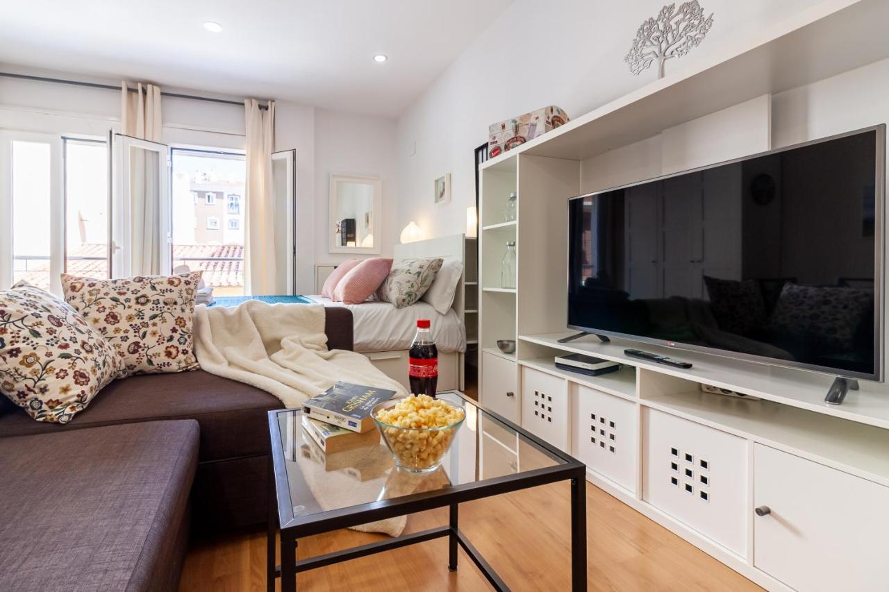 Sea & Wave Adela Boutique Apartment Malaga Ngoại thất bức ảnh