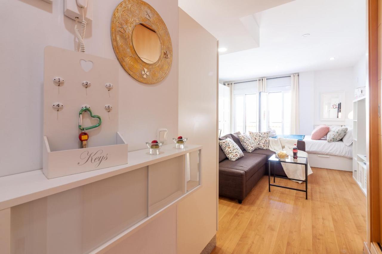 Sea & Wave Adela Boutique Apartment Malaga Ngoại thất bức ảnh