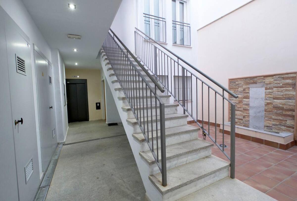 Sea & Wave Adela Boutique Apartment Malaga Ngoại thất bức ảnh